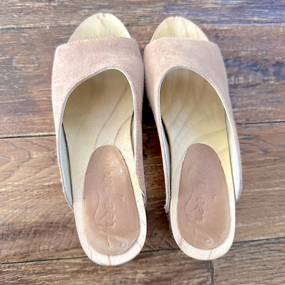 Free People Colbie Suede Studded Wooden Clogs Sz 6 Tan - Picture 8 of 9